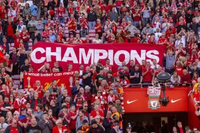 关于赛地聚焦——英超国际比赛日热度飙升；成都蓉城止住颓势；球迷炸锅；控场能力受关注的信息-九游娱乐