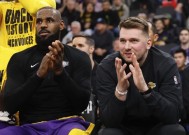 詹姆斯赛后接受采访：德约科维奇是我最难对付的对手的简单介绍-JIUYOU GAMES